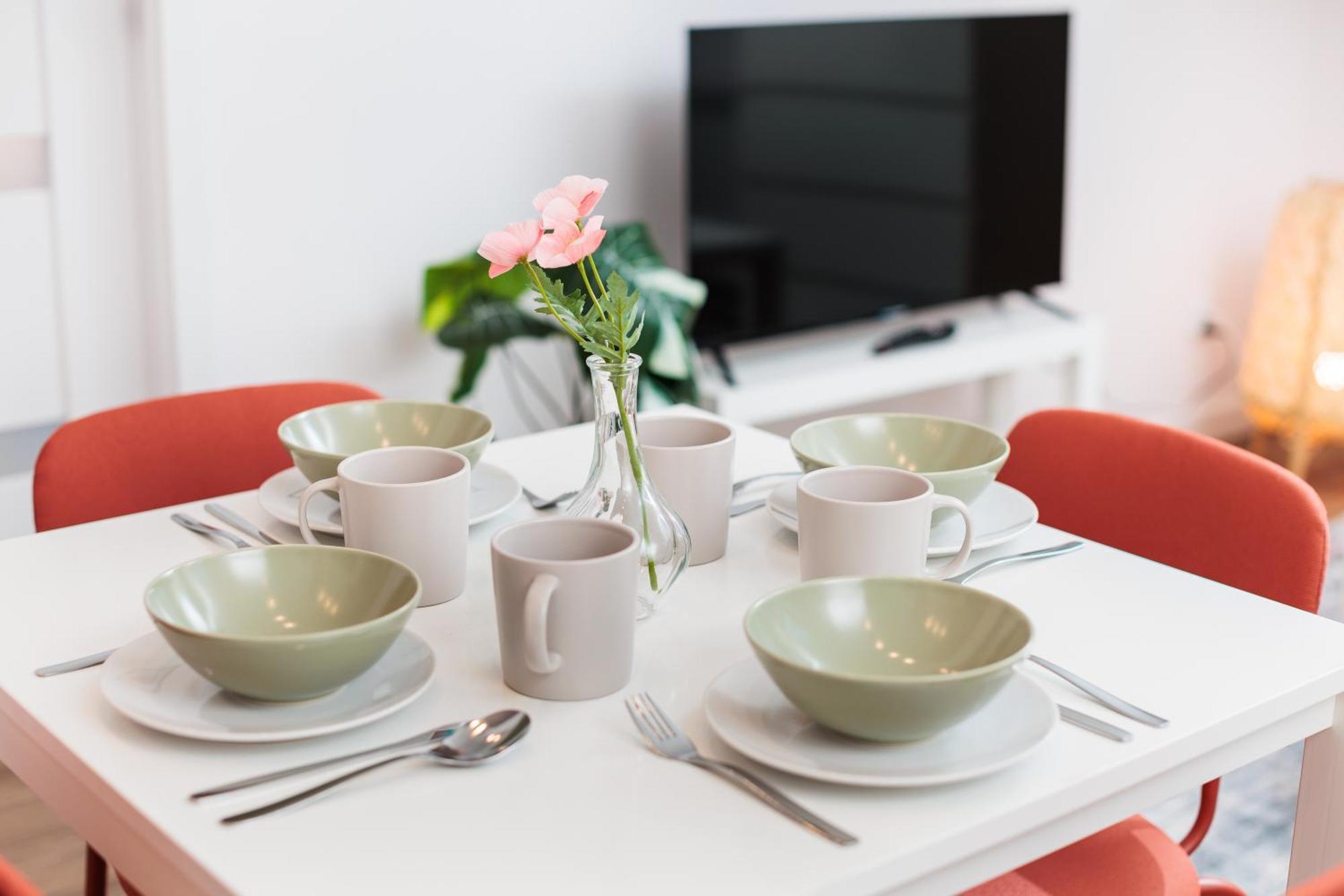 Krakow Trailside Apartments - By Upstairs Ngoại thất bức ảnh