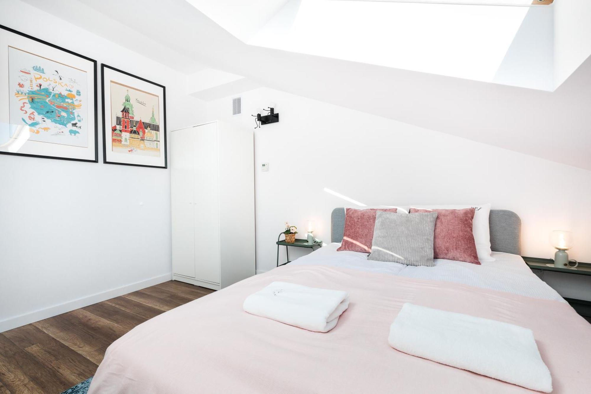 Krakow Trailside Apartments - By Upstairs Ngoại thất bức ảnh